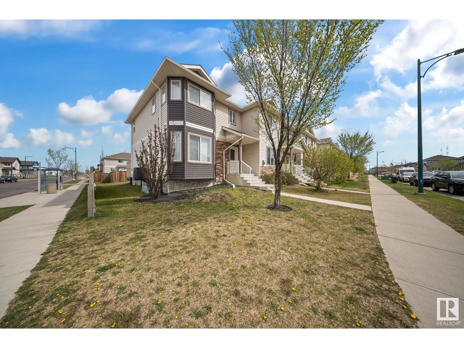 3118 15 AV NW NW, Edmonton