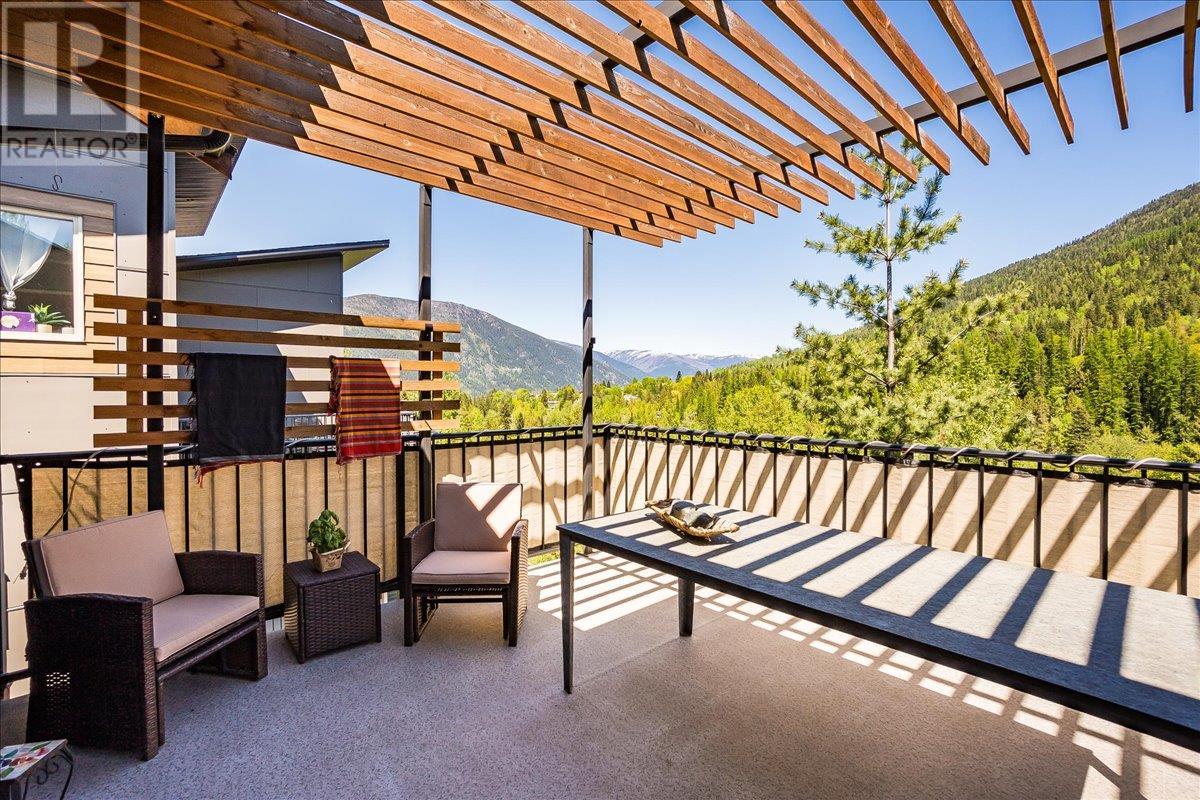 Photo 10 of 2430 Perrier Lane, Nelson BC