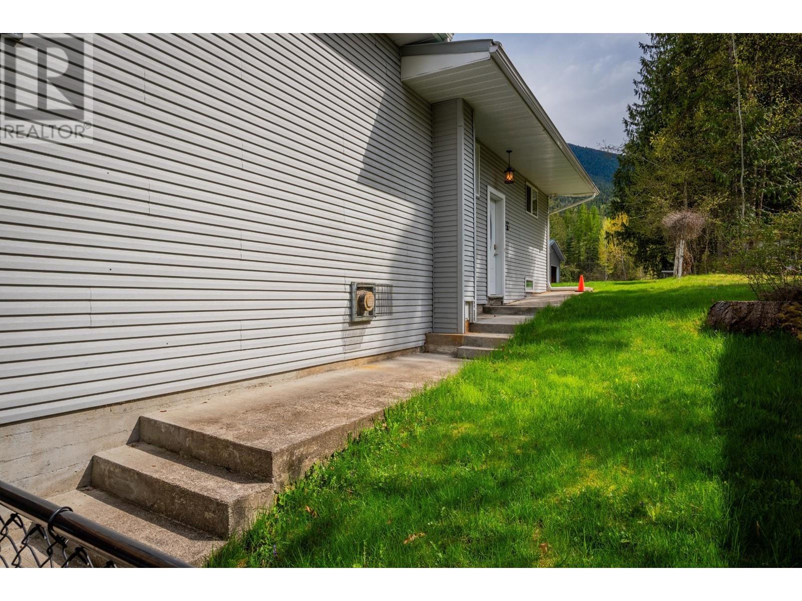 7597 ROSS Road, Procter