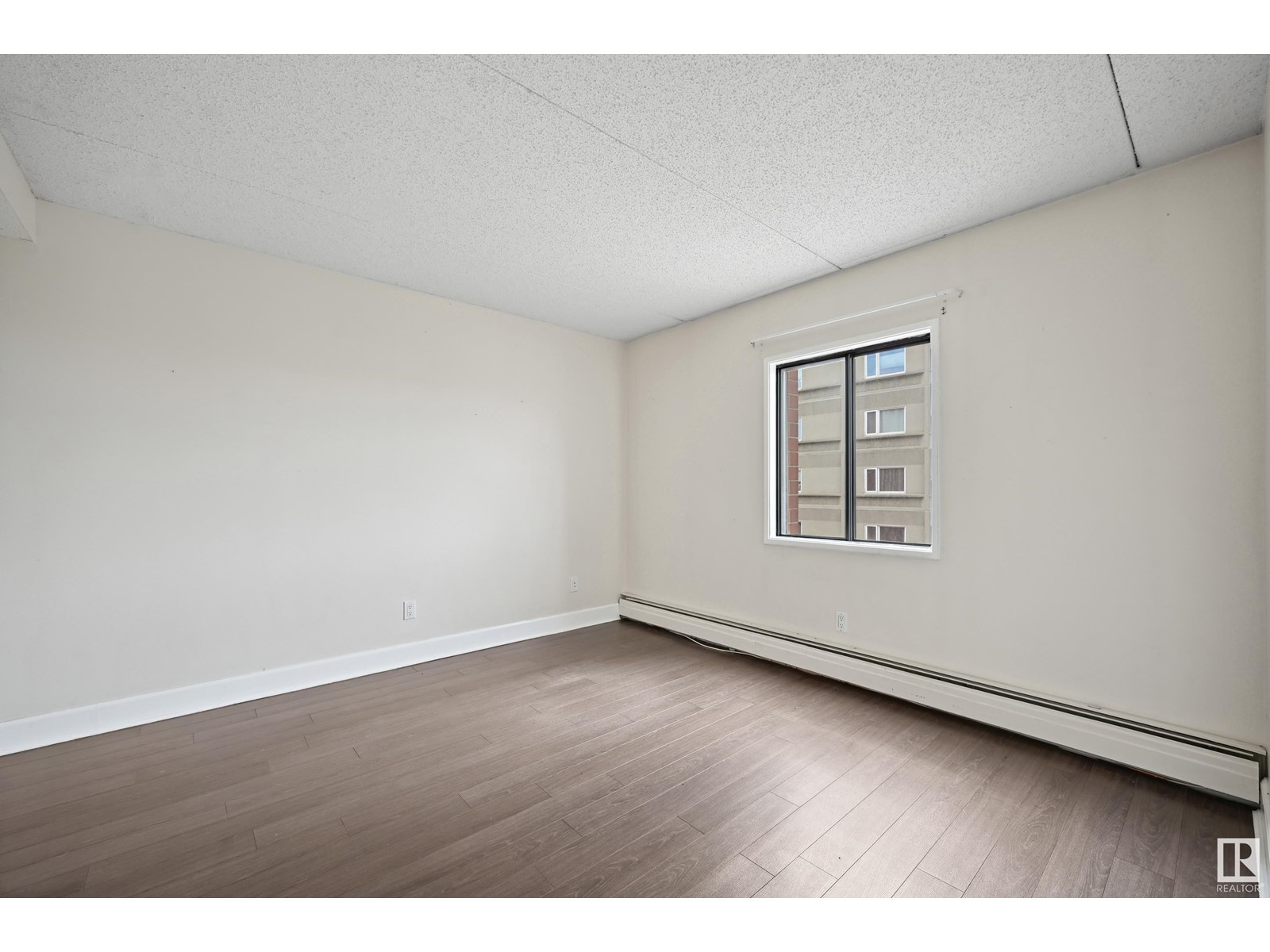 #1103 9917 110 ST NW, Edmonton