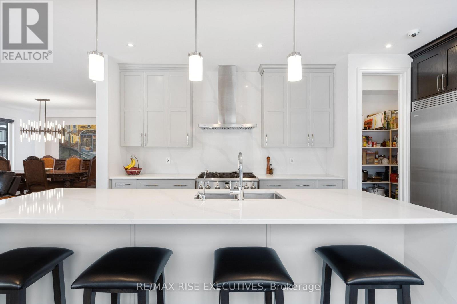 Photo 17 of 165 Finsbury Avenue, Ottawa ON