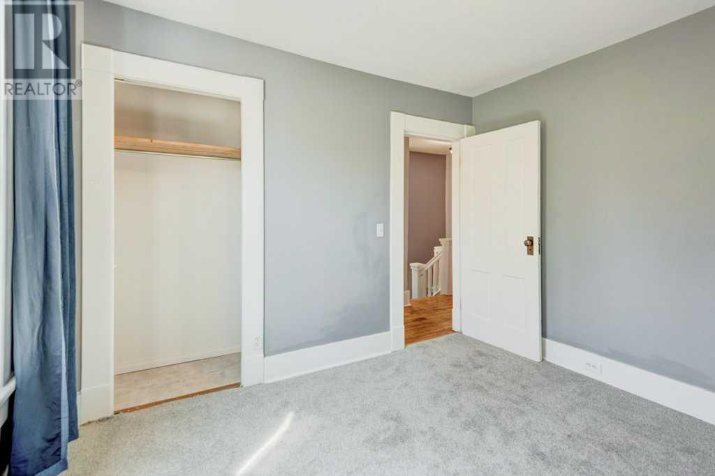 Single Family House for Sale in   Avenue SW Sunalta Calgary 