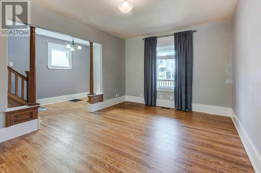 Single Family House for Sale in   Avenue SW Sunalta Calgary 