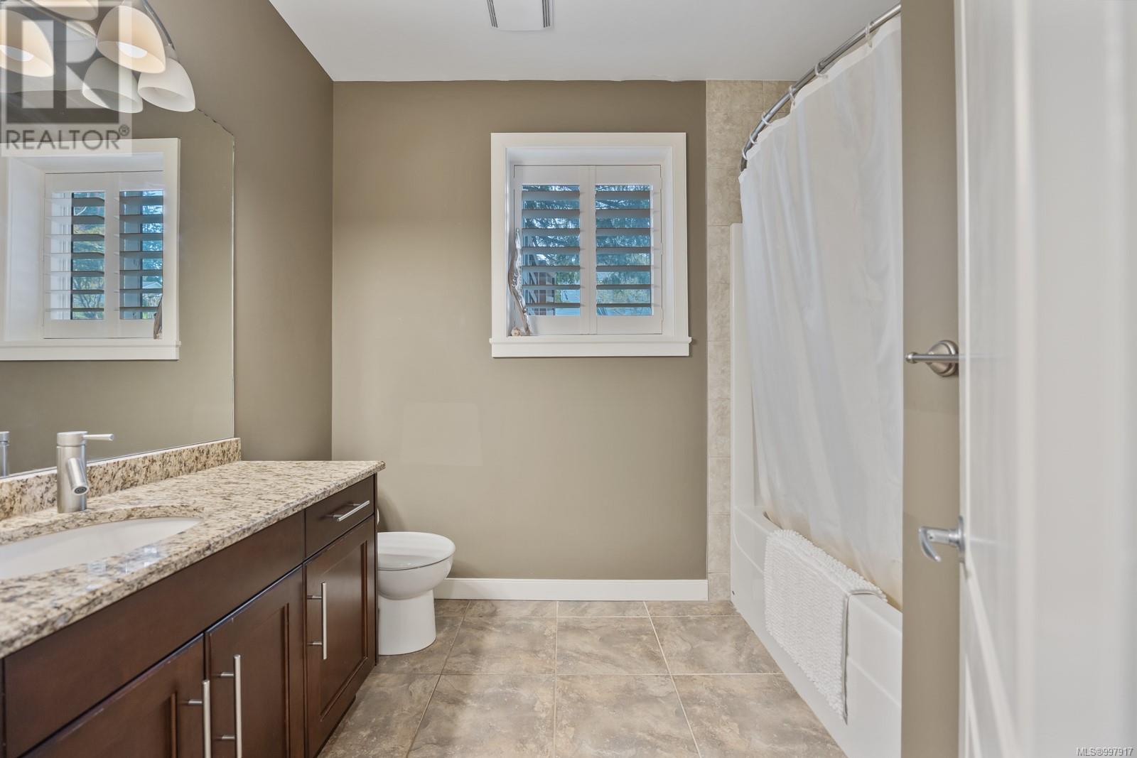 3101 Klanawa Cres, Courtenay