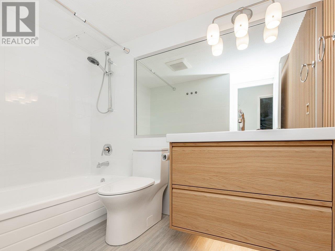 #222-7340 MOFFATT Road, Richmond