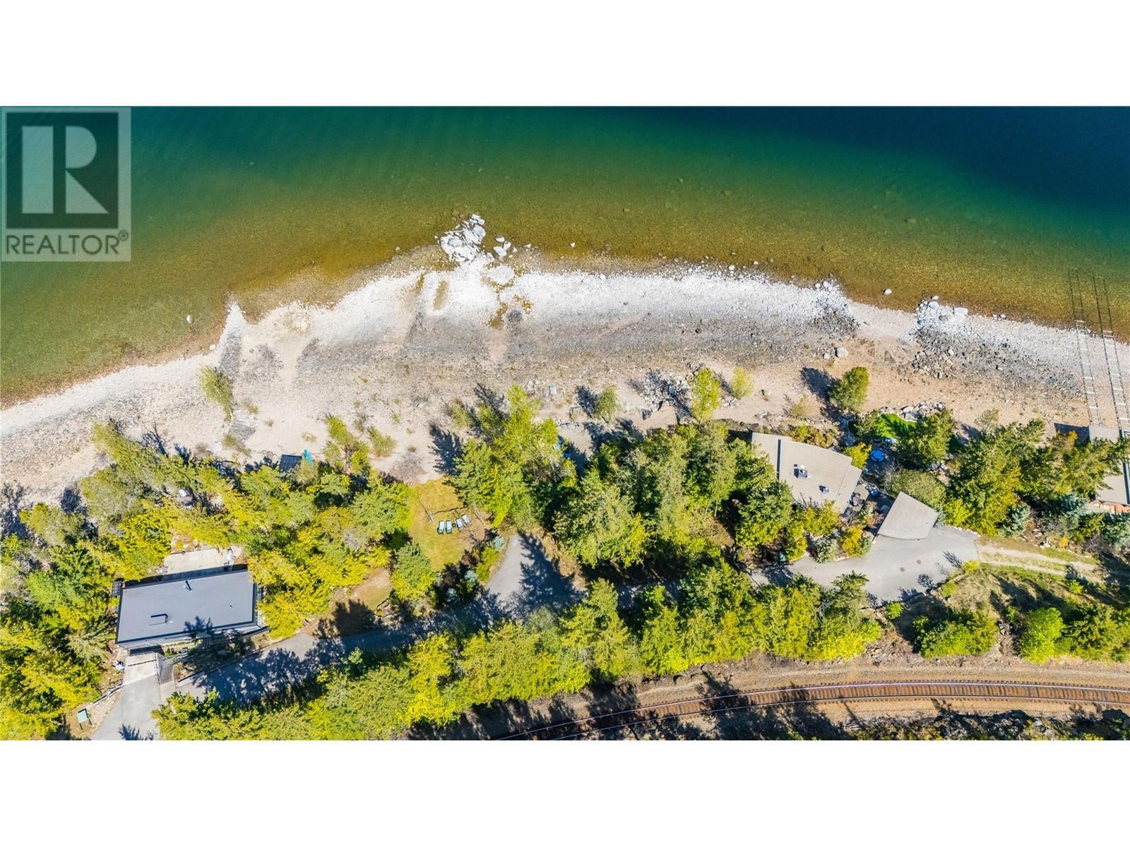 283 KOOTENAY LAKE Road, Procter