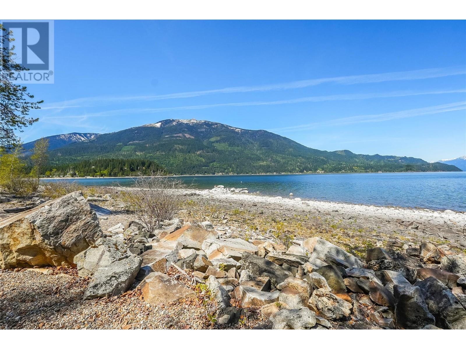 283 KOOTENAY LAKE ROAD - 26
