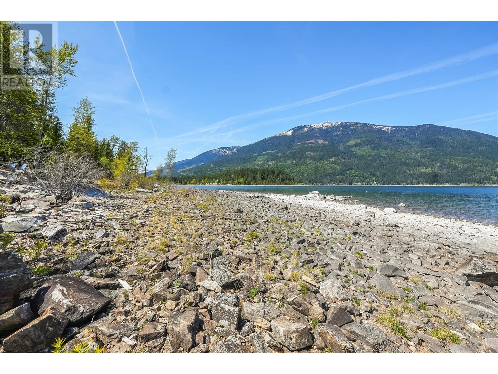 283 KOOTENAY LAKE ROAD - 25