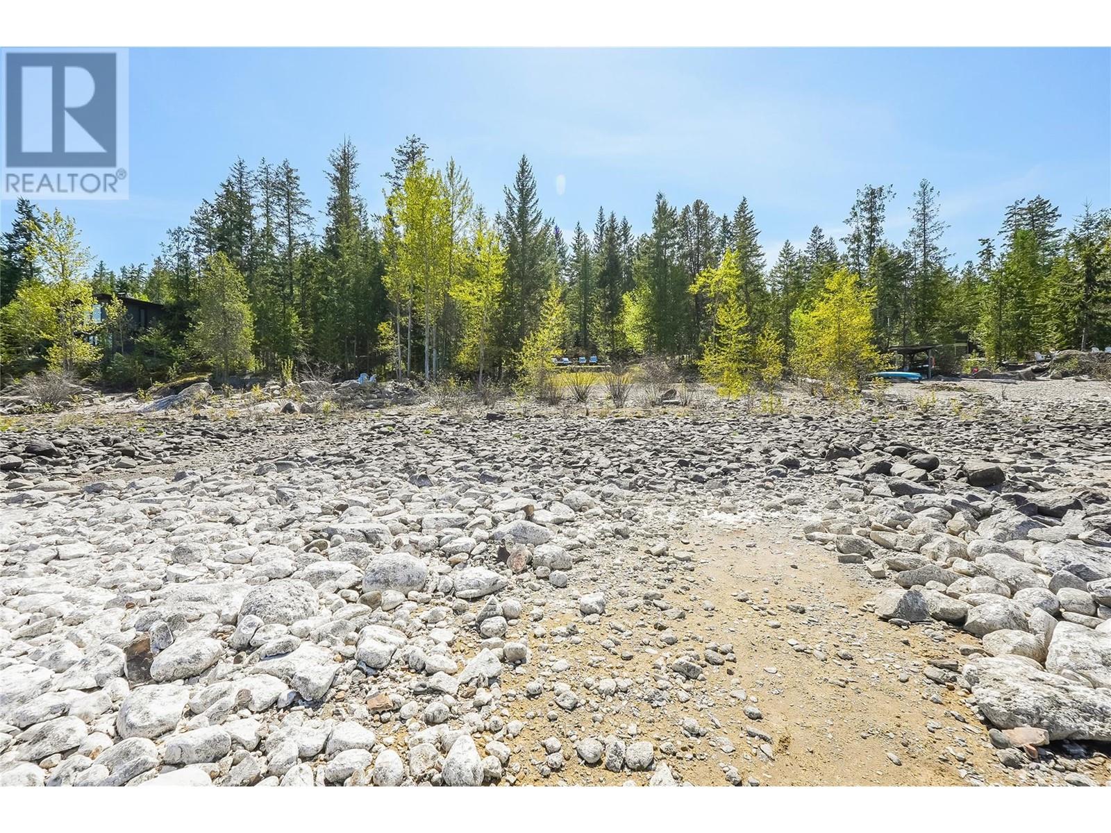 283 KOOTENAY LAKE ROAD - 20