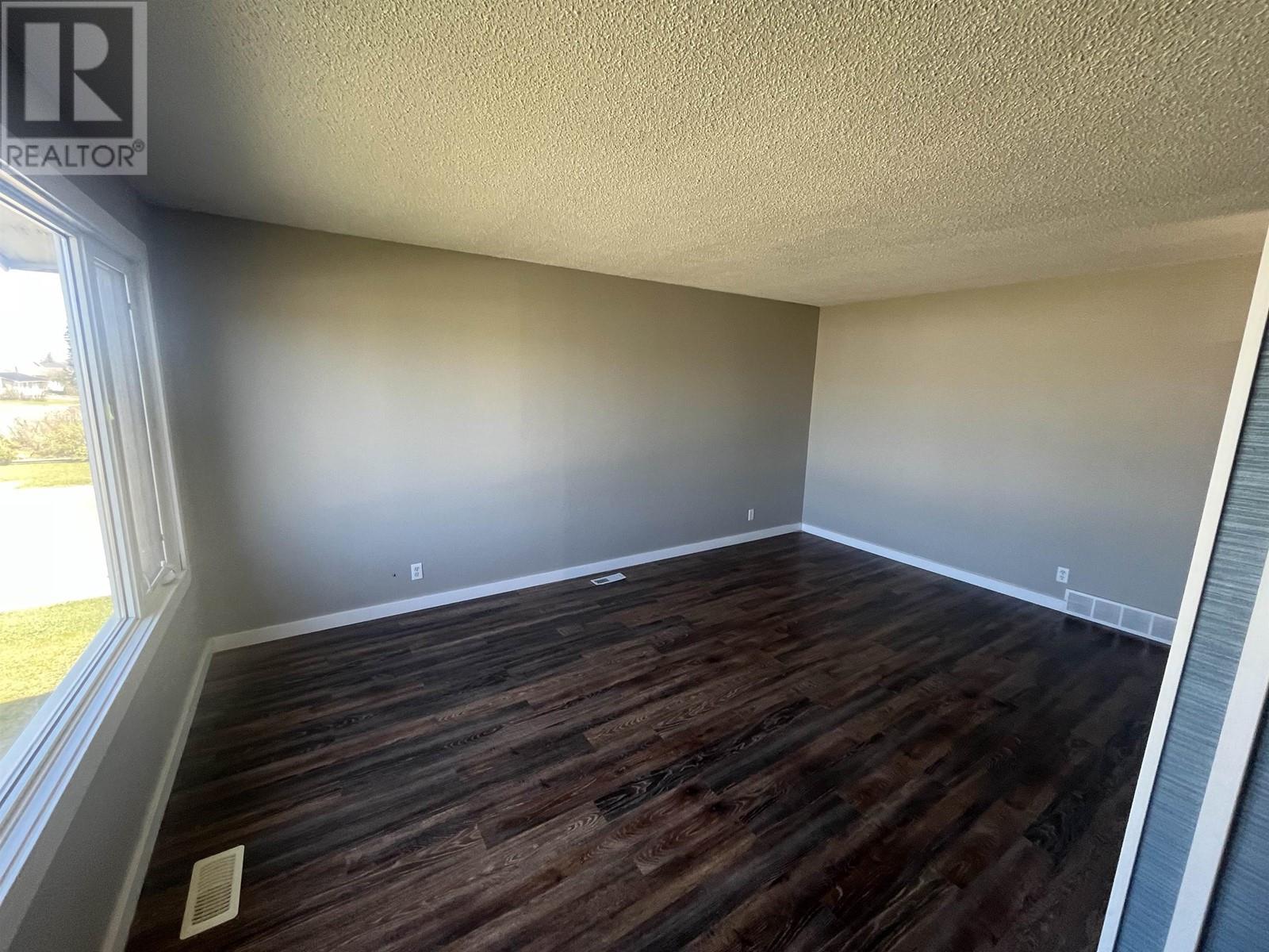 Photo 6 of 8203 96 Avenue, Fort St John BC