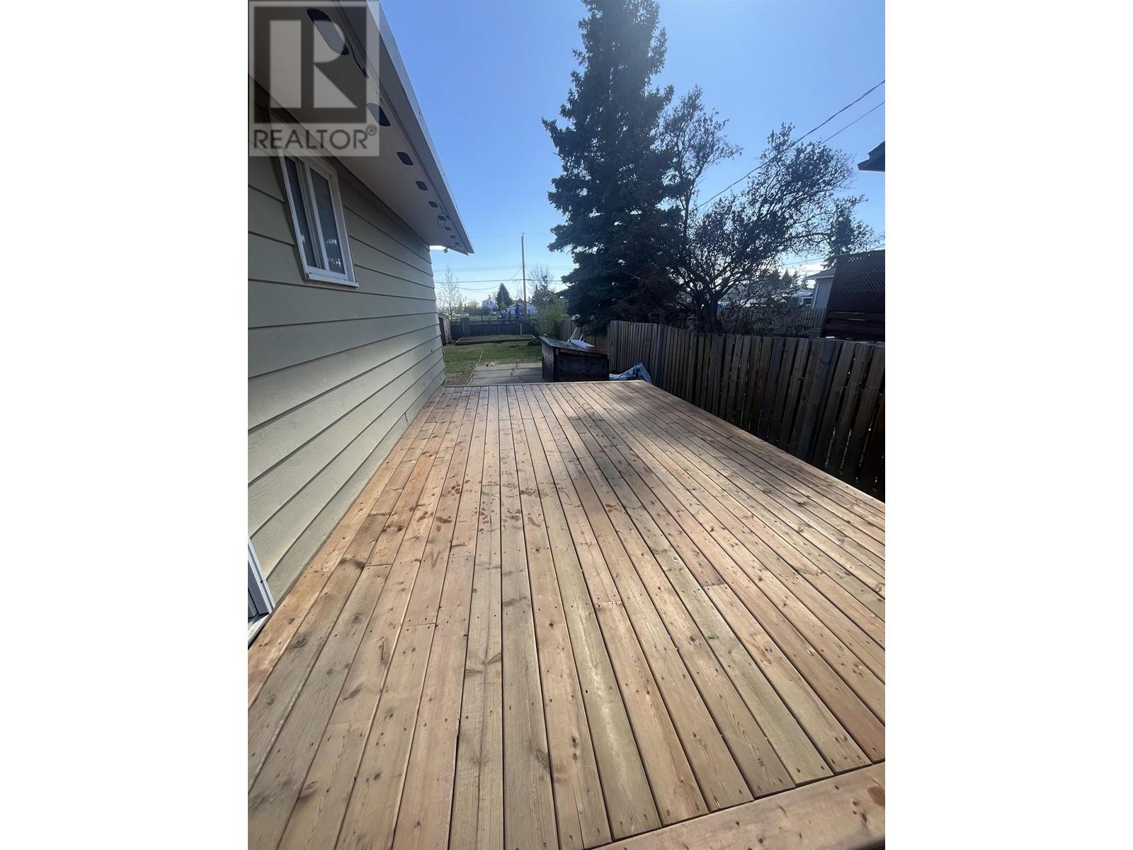 Photo 4 of 8203 96 Avenue, Fort St John BC