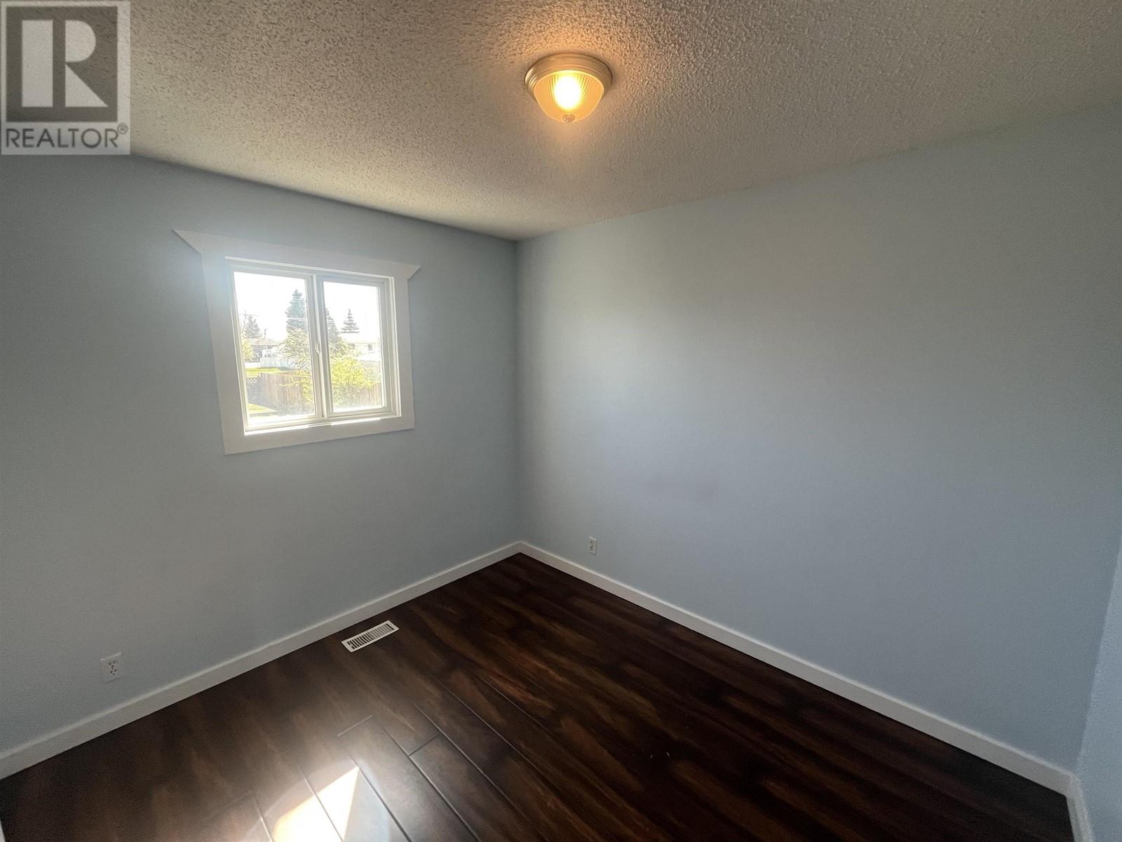 Photo 9 of 8203 96 Avenue, Fort St John BC