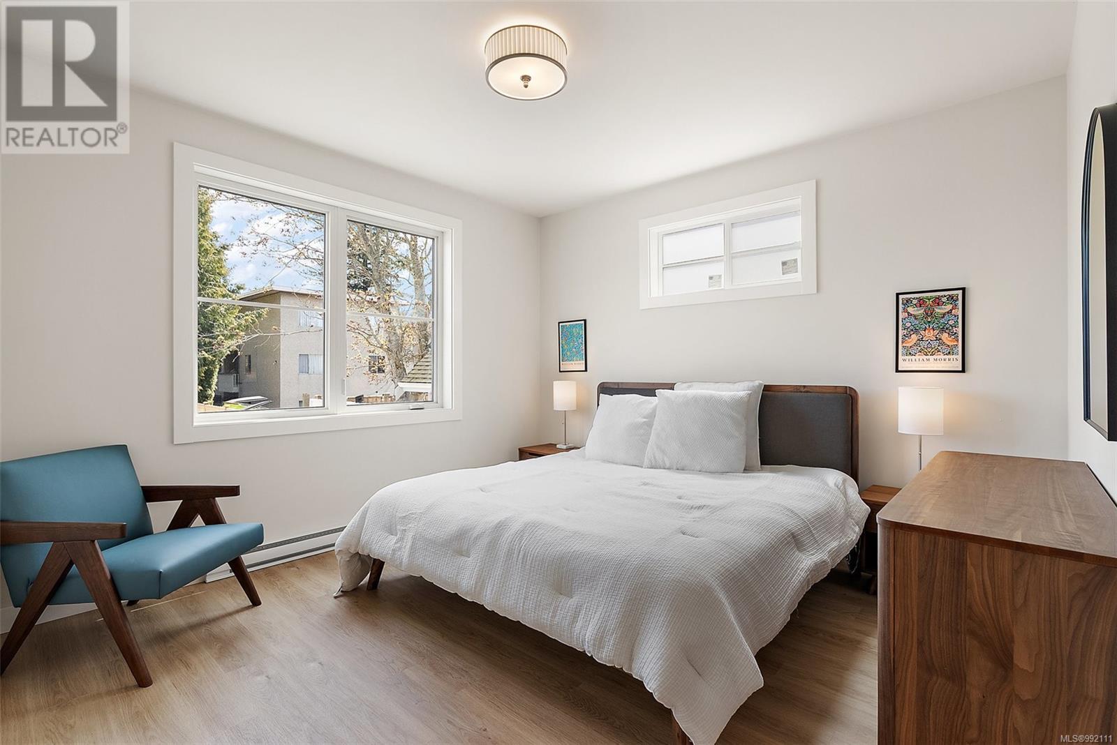 302 483 South Joffre St, Esquimalt