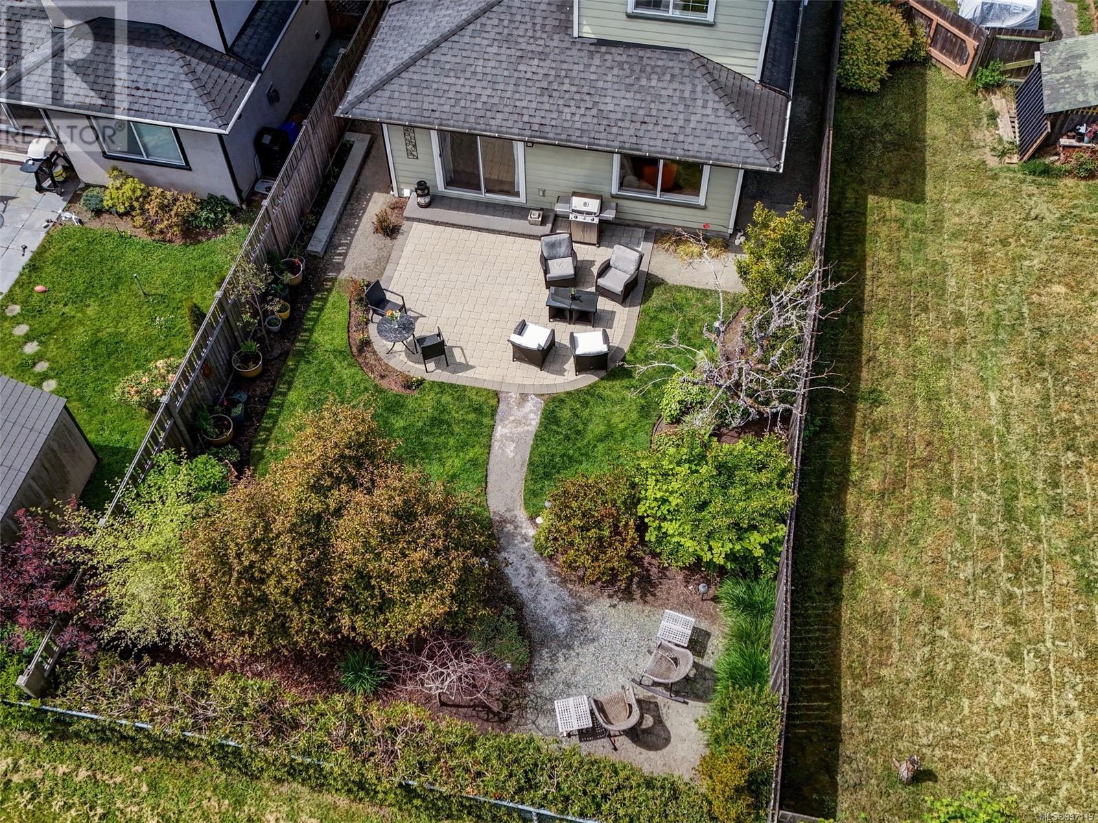  2226 James White Boulevard, Sidney