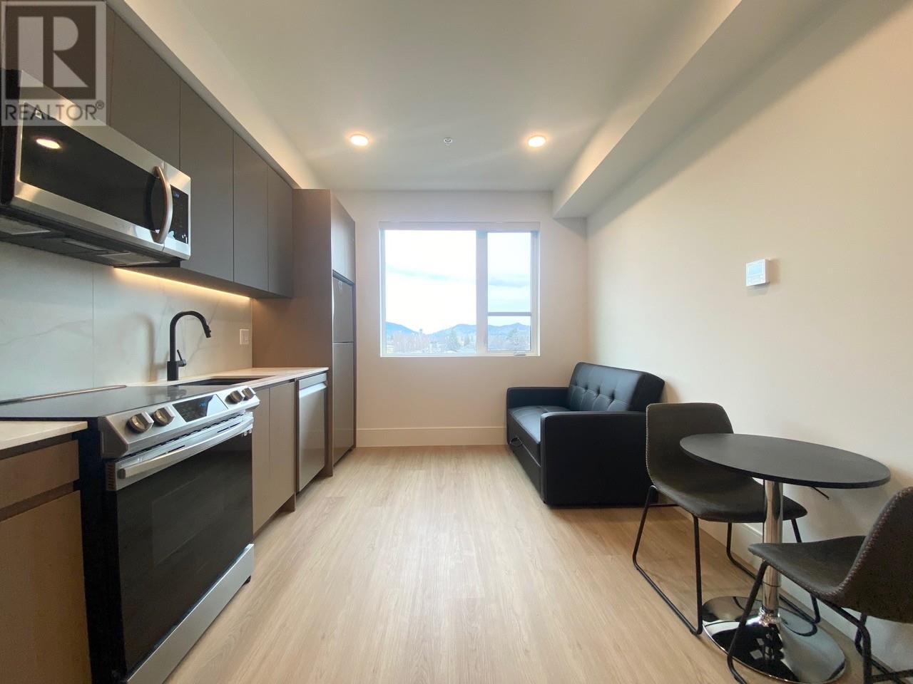 416 720 KLO Road, Kelowna