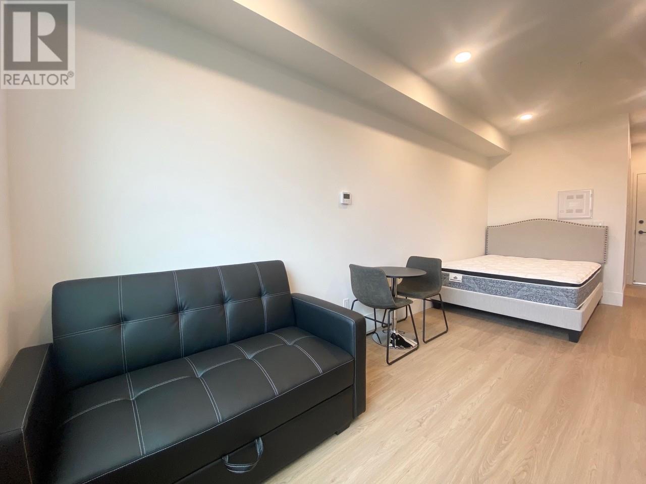416 720 KLO Road, Kelowna