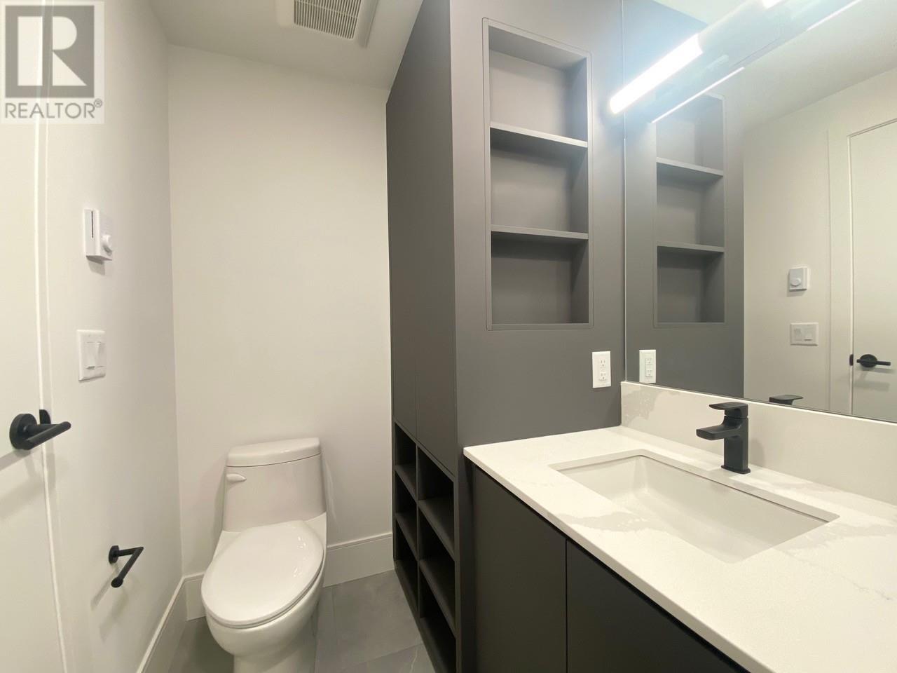 416 720 KLO Road, Kelowna