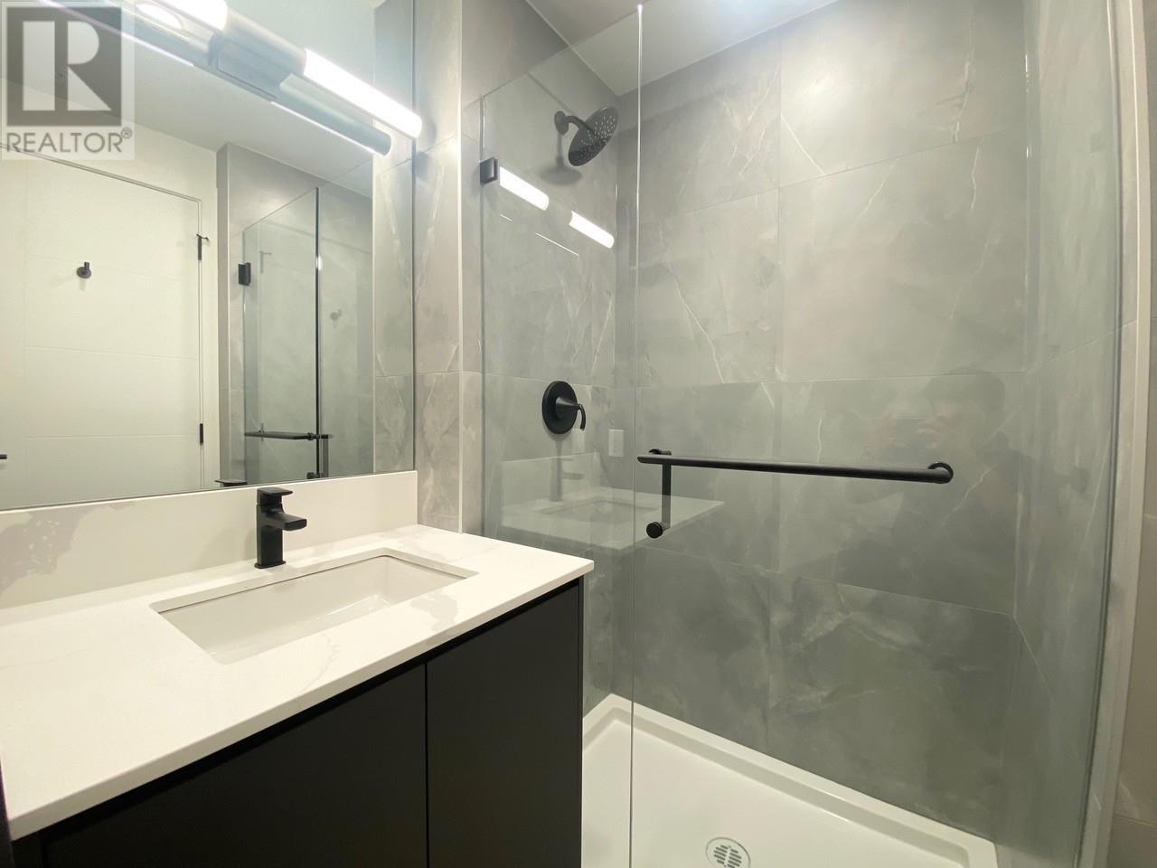 416 720 KLO Road, Kelowna