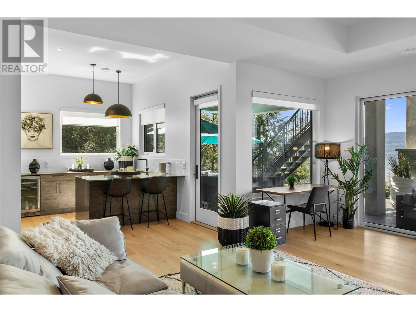 392 Stellar Drive, Kelowna
