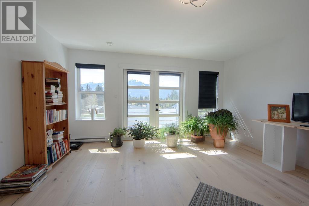 215 Cotswold Road - 13