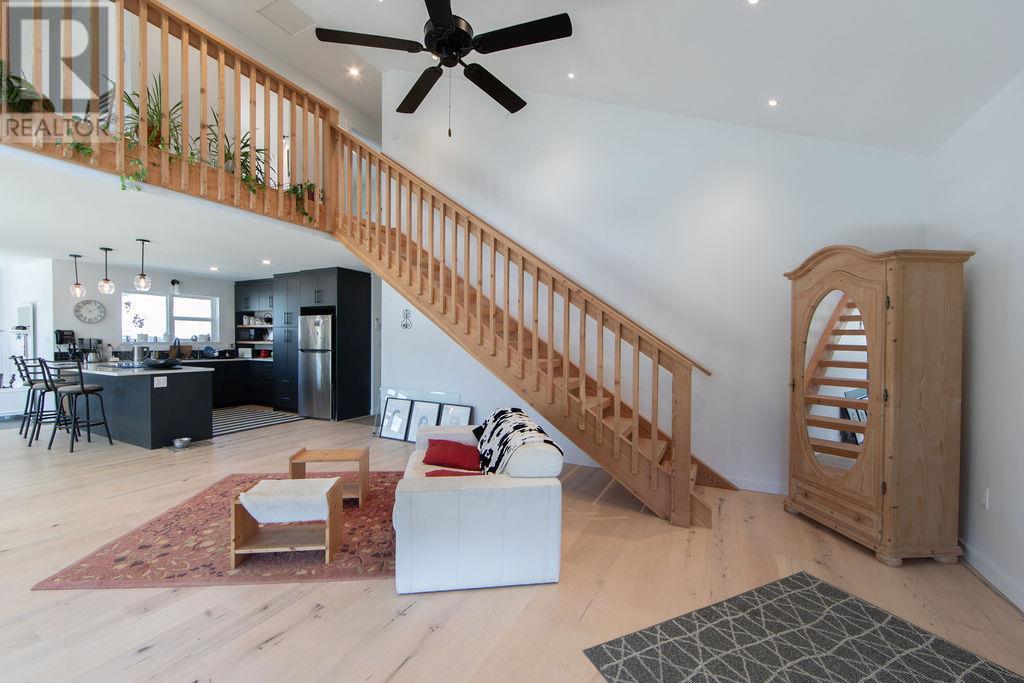 215 Cotswold Road, Nakusp