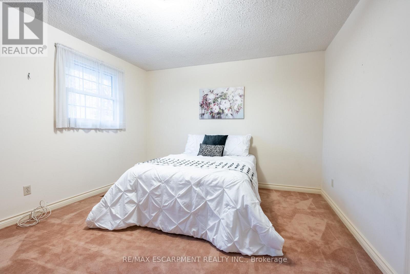 Single Family House for Sale in  SAN PAULO DRIVE Hamilton (Mountview) 
