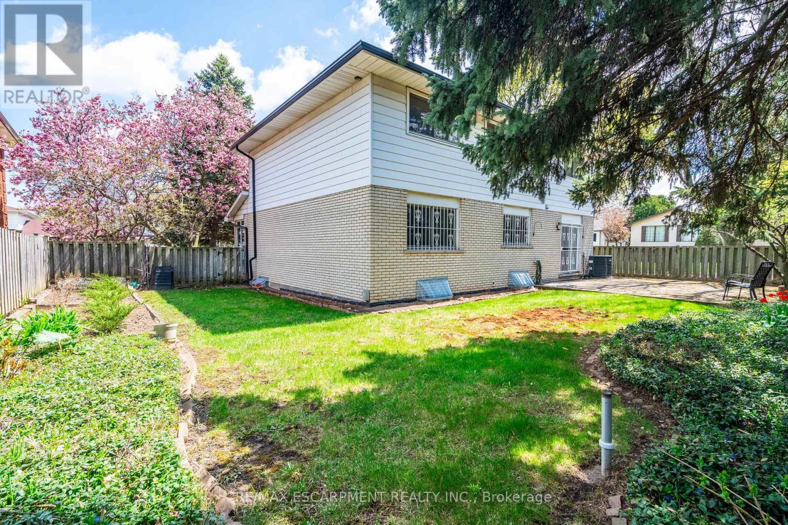Single Family House for Sale in  SAN PAULO DRIVE Hamilton (Mountview) 