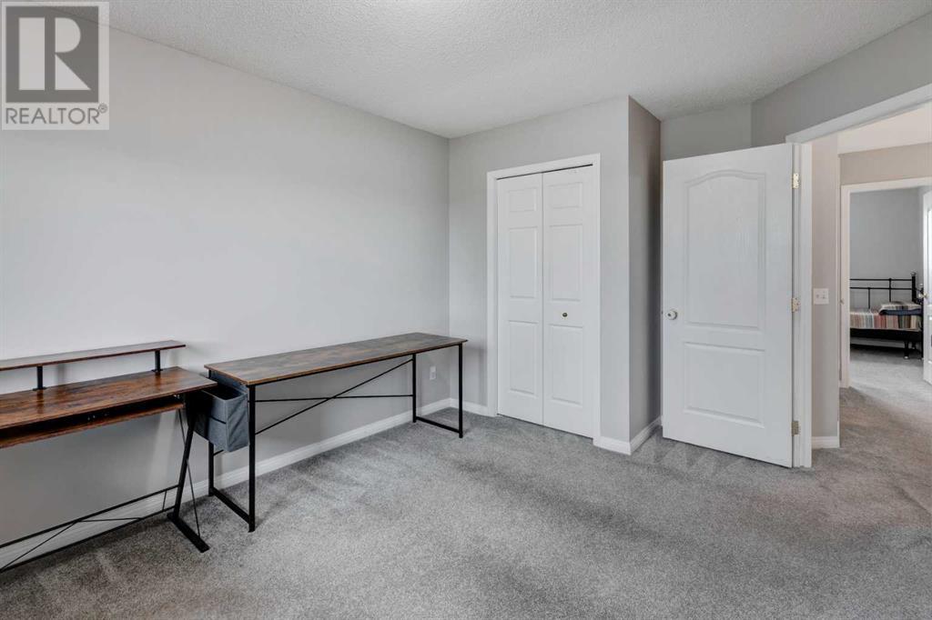 1 Bow Ridge Crescent, Cochrane
