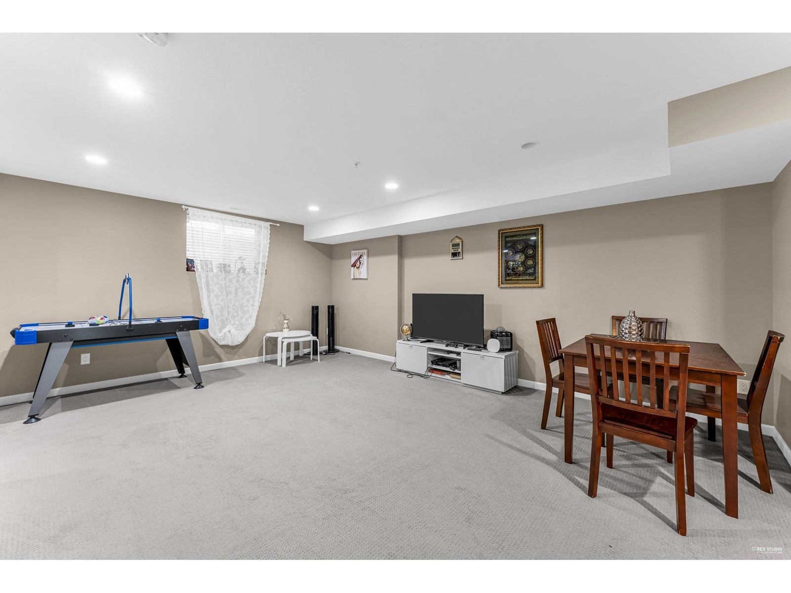 6940 208A STREET, Langley