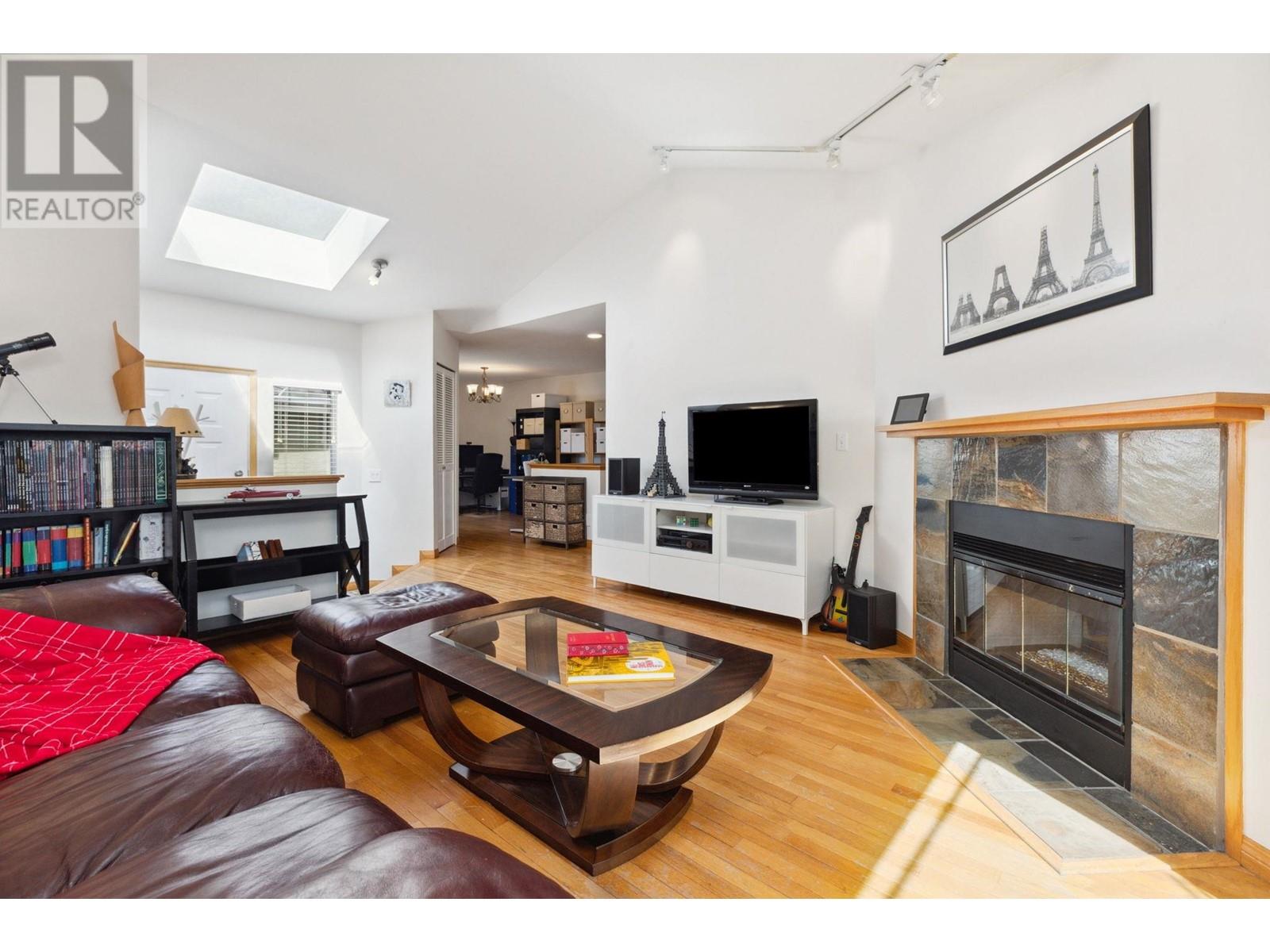 2318 QUAYSIDE COURT, Vancouver