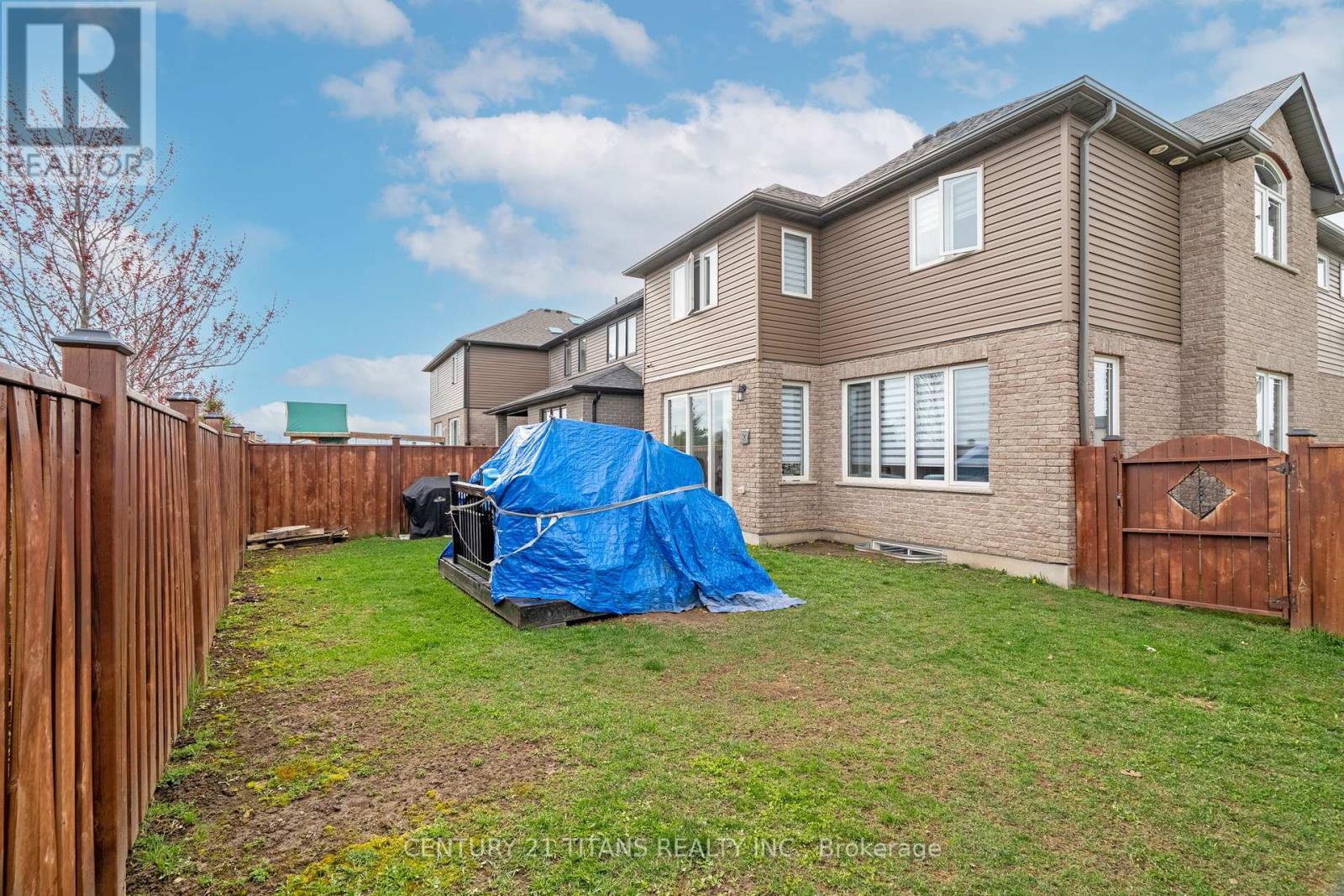 Photo 27 of 2 Sparrow Crescent E, East Luther Grand Valley ON