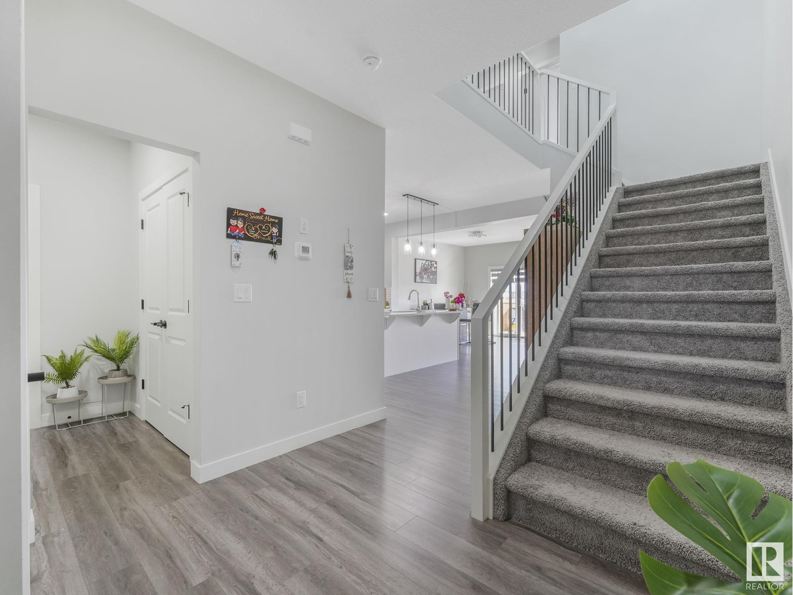 9417 PEAR CR CR SW, Edmonton
