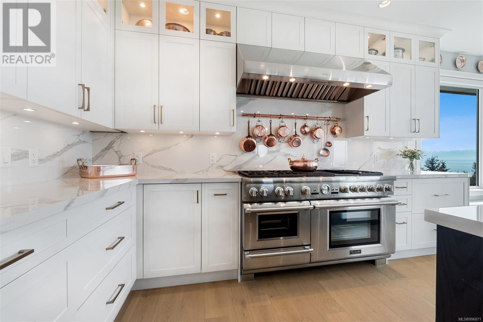 7470 Thornton Hts, Sooke