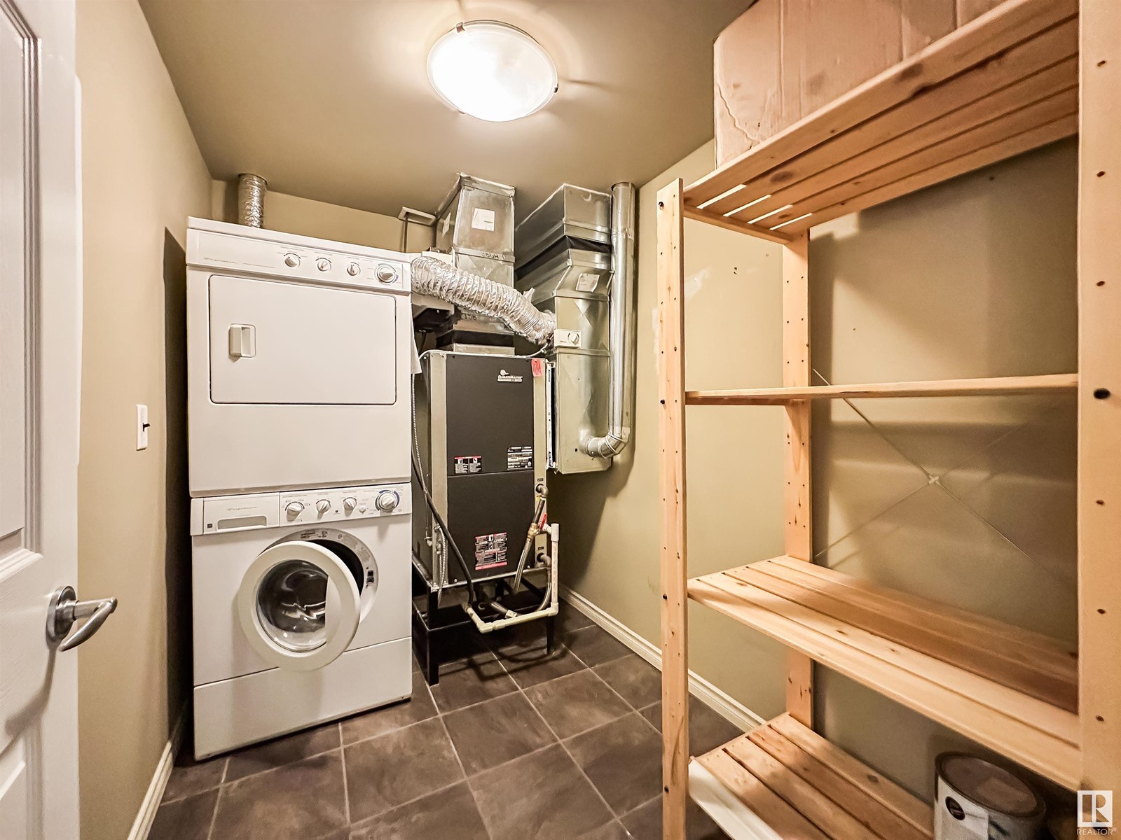 #208 10303 111 ST NW, Edmonton