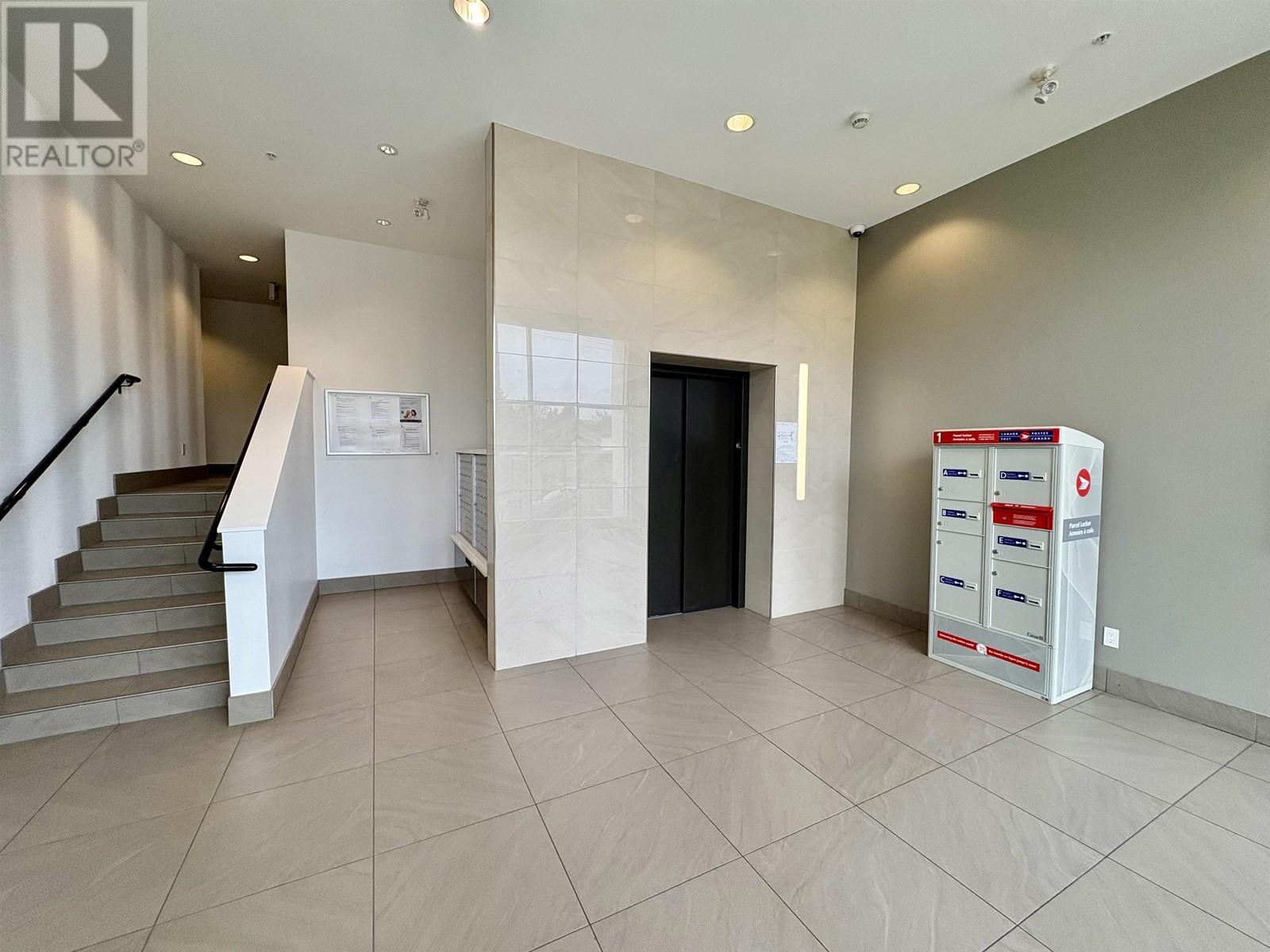 511 10011 RIVER DRIVE, Richmond