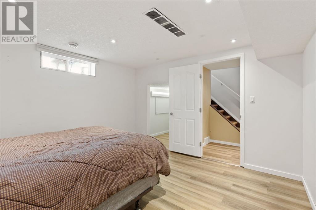 Single Family House Bungalow for Sale in  Lynnview Crescent SE Ogden Calgary 