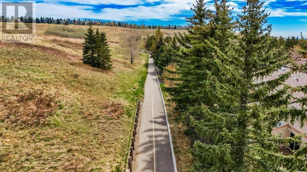 Single Family House for Sale in  Edgemont Estates Drive NW Edgemont Calgary 