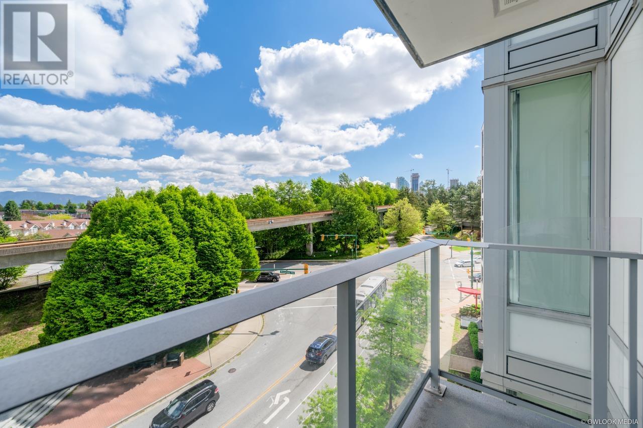 Photo 12 of 709 5470 Ormidale Street, Vancouver BC