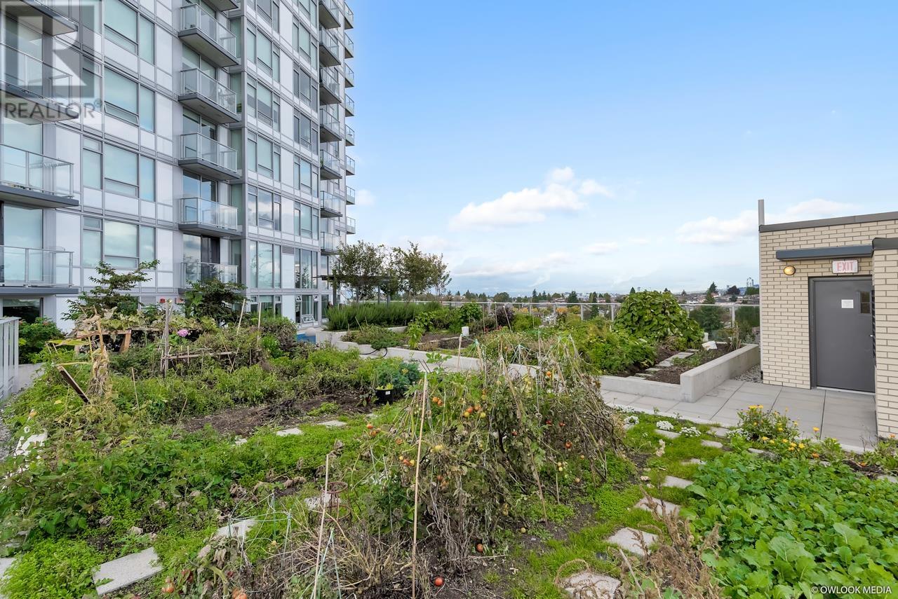 Photo 17 of 709 5470 Ormidale Street, Vancouver BC