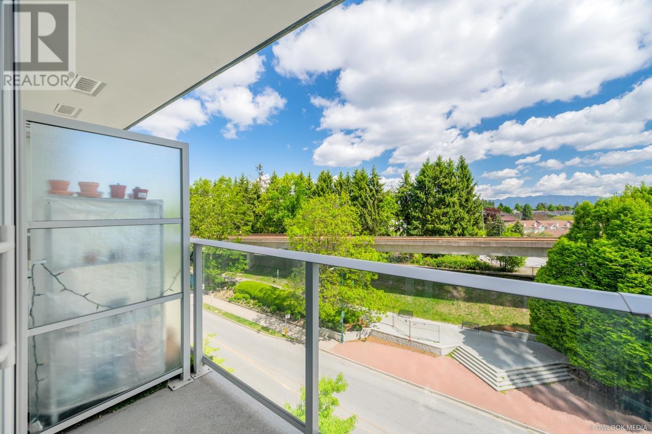 Photo 11 of 709 5470 Ormidale Street, Vancouver BC