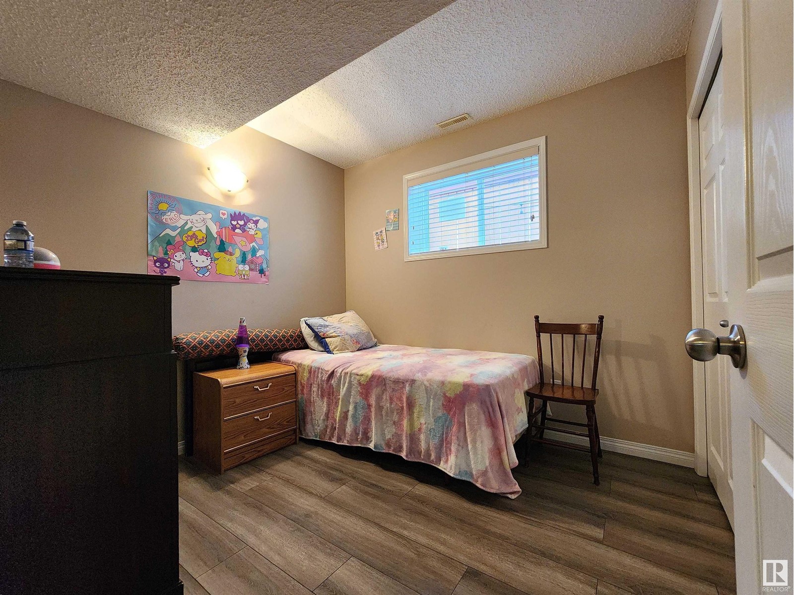 3709 22A ST NW, Edmonton