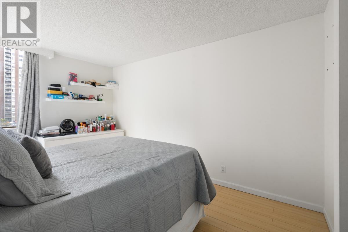 307 2016 FULLERTON AVENUE, North Vancouver