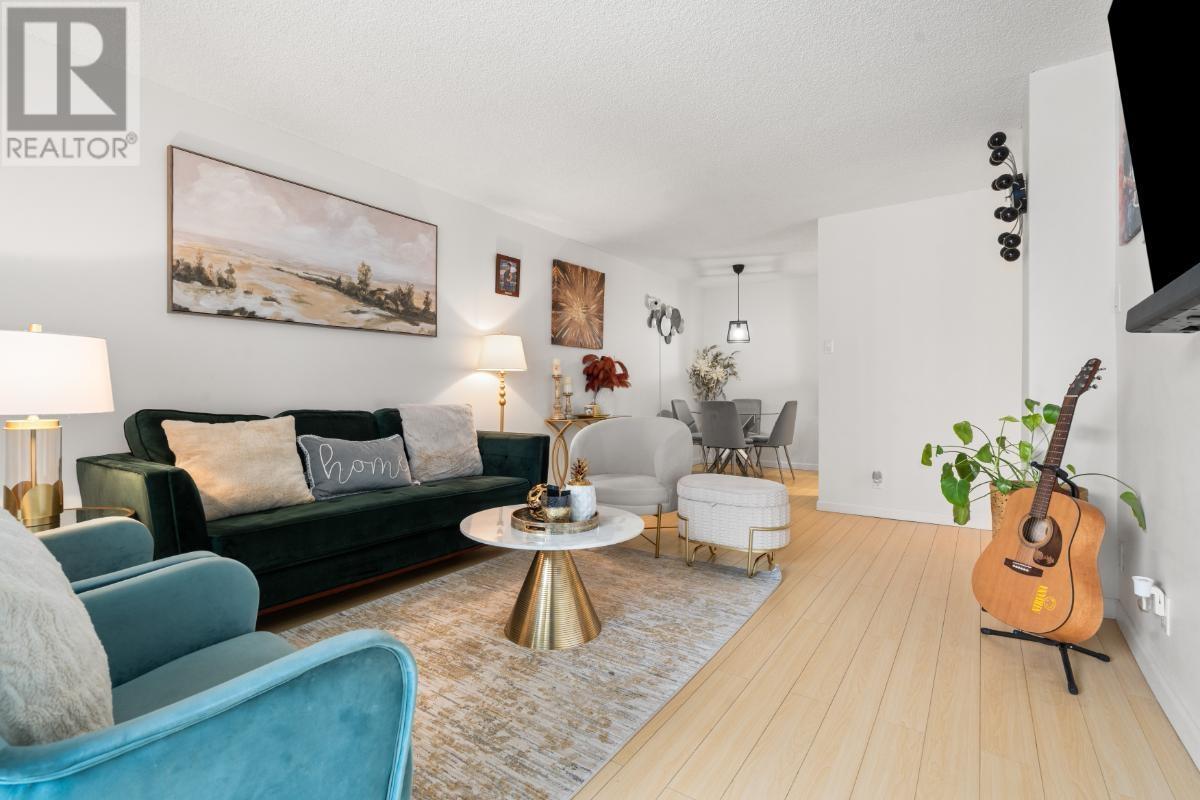 307 2016 FULLERTON AVENUE, North Vancouver