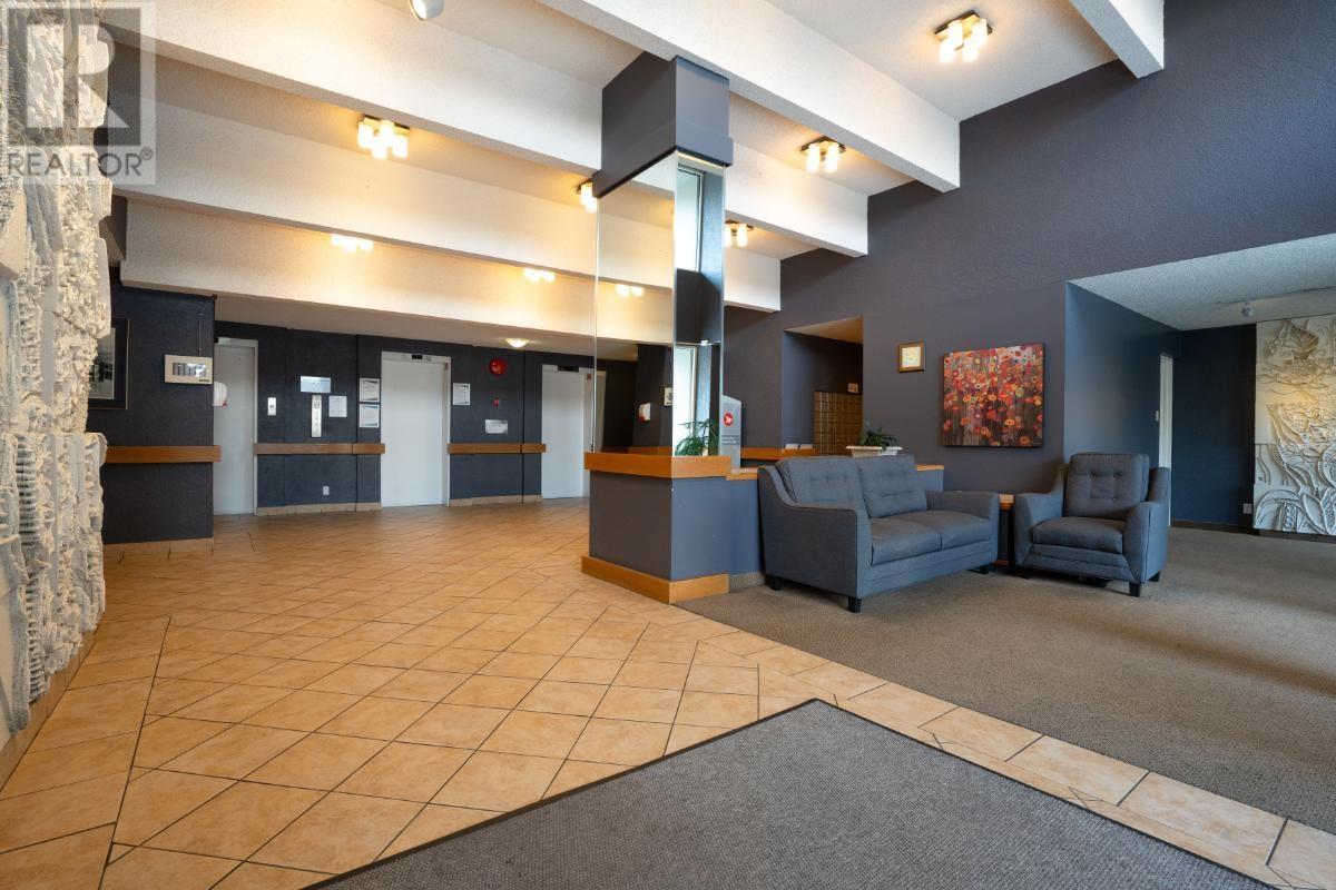 307 2016 FULLERTON AVENUE, North Vancouver