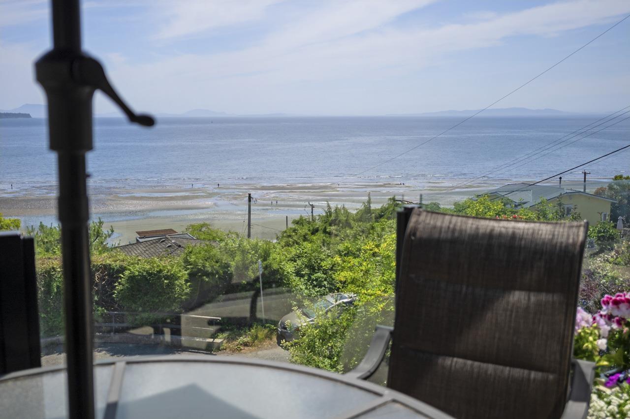 Photo 11 of 14553 Sunset Drive, White Rock BC