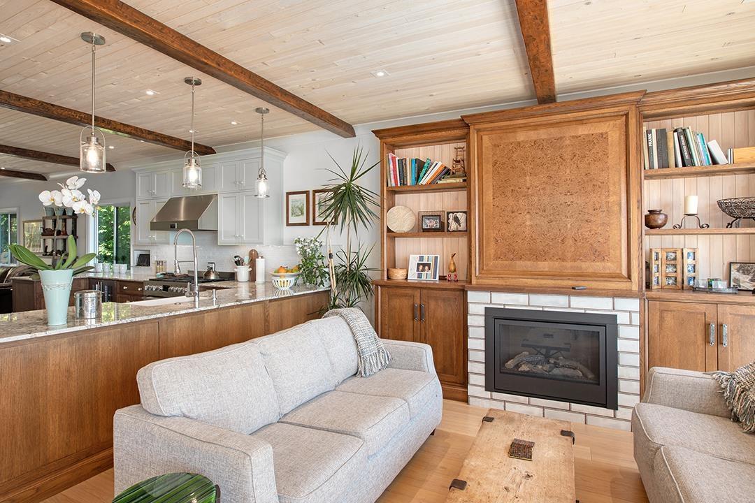 Photo 8 of 14553 Sunset Drive, White Rock BC