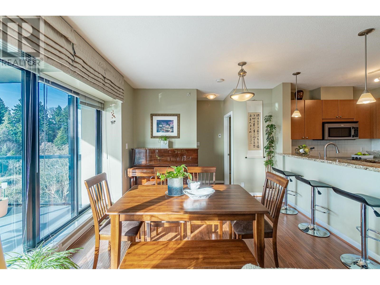 1202 15 E ROYAL AVENUE, New Westminster