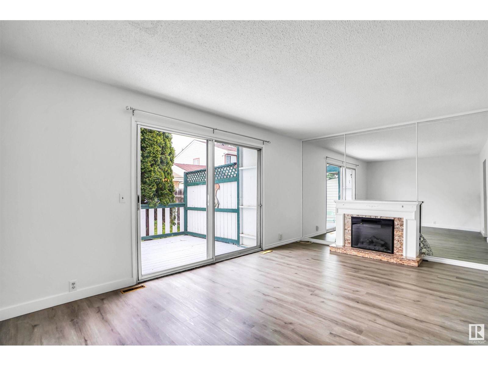 8415 MILL WOODS RD NW, Edmonton