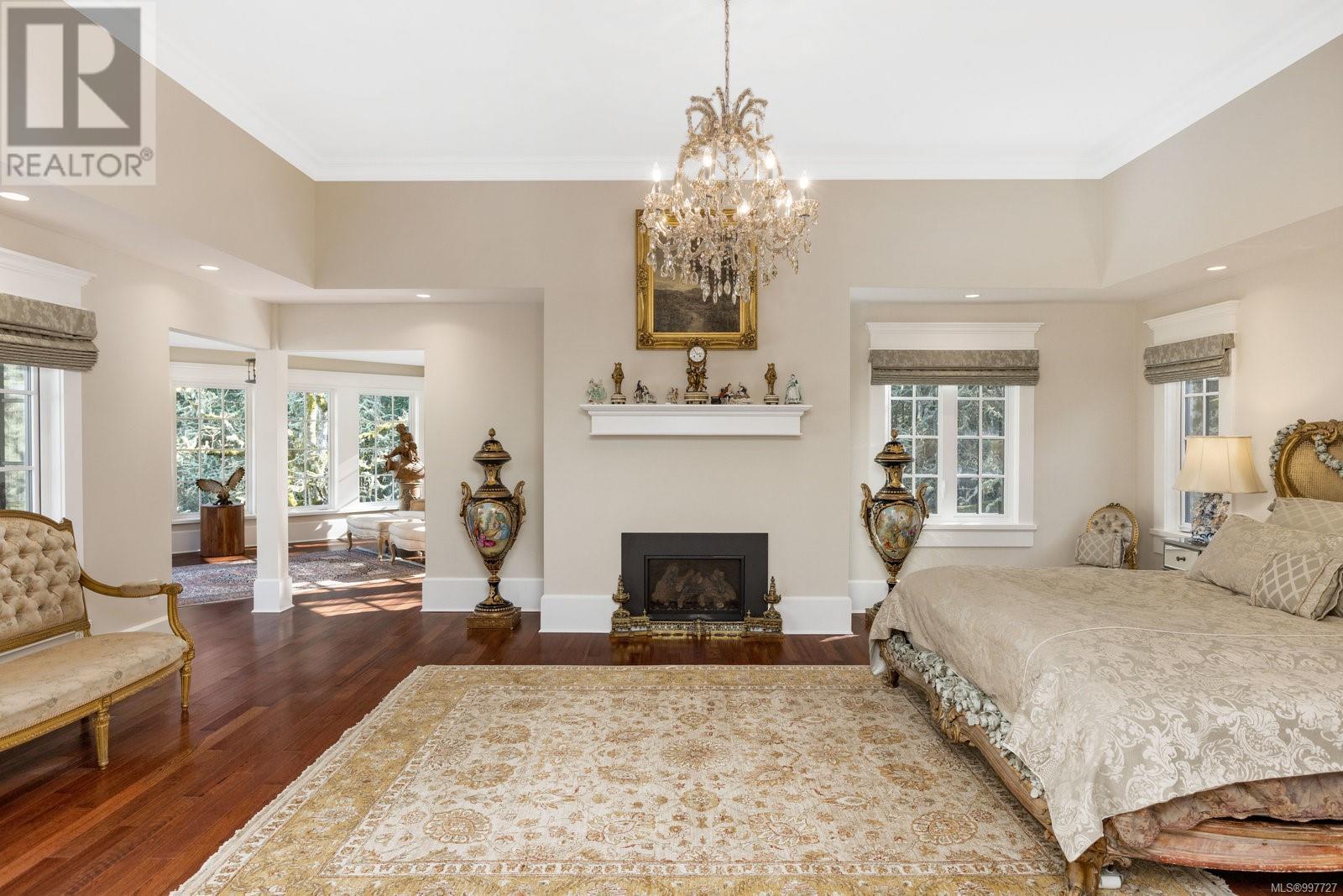  1708 Woodsend Drive, Saanich