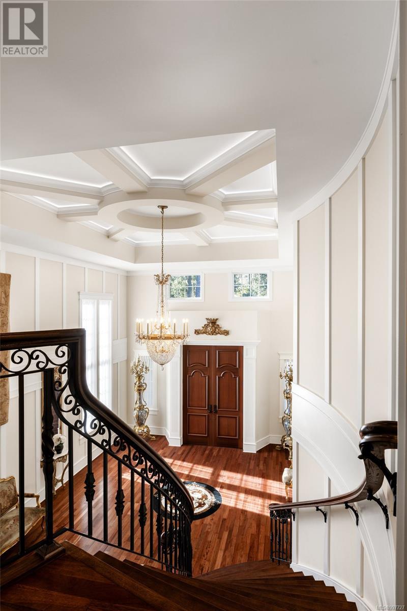  1708 Woodsend Drive, Saanich